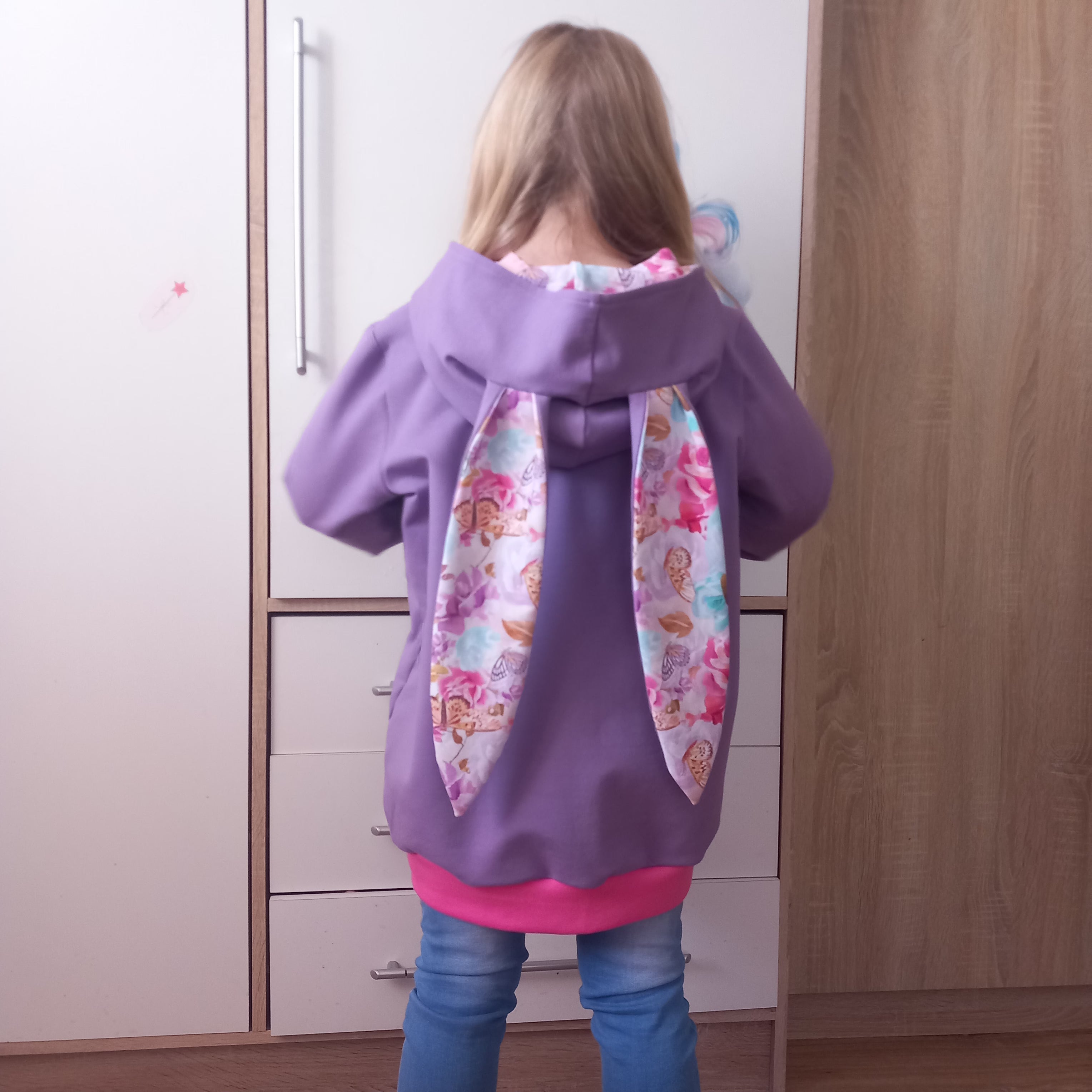 Střih na dětskou mikinu s oušky pro začátečníky "Aspen" - elektronický střih PDF