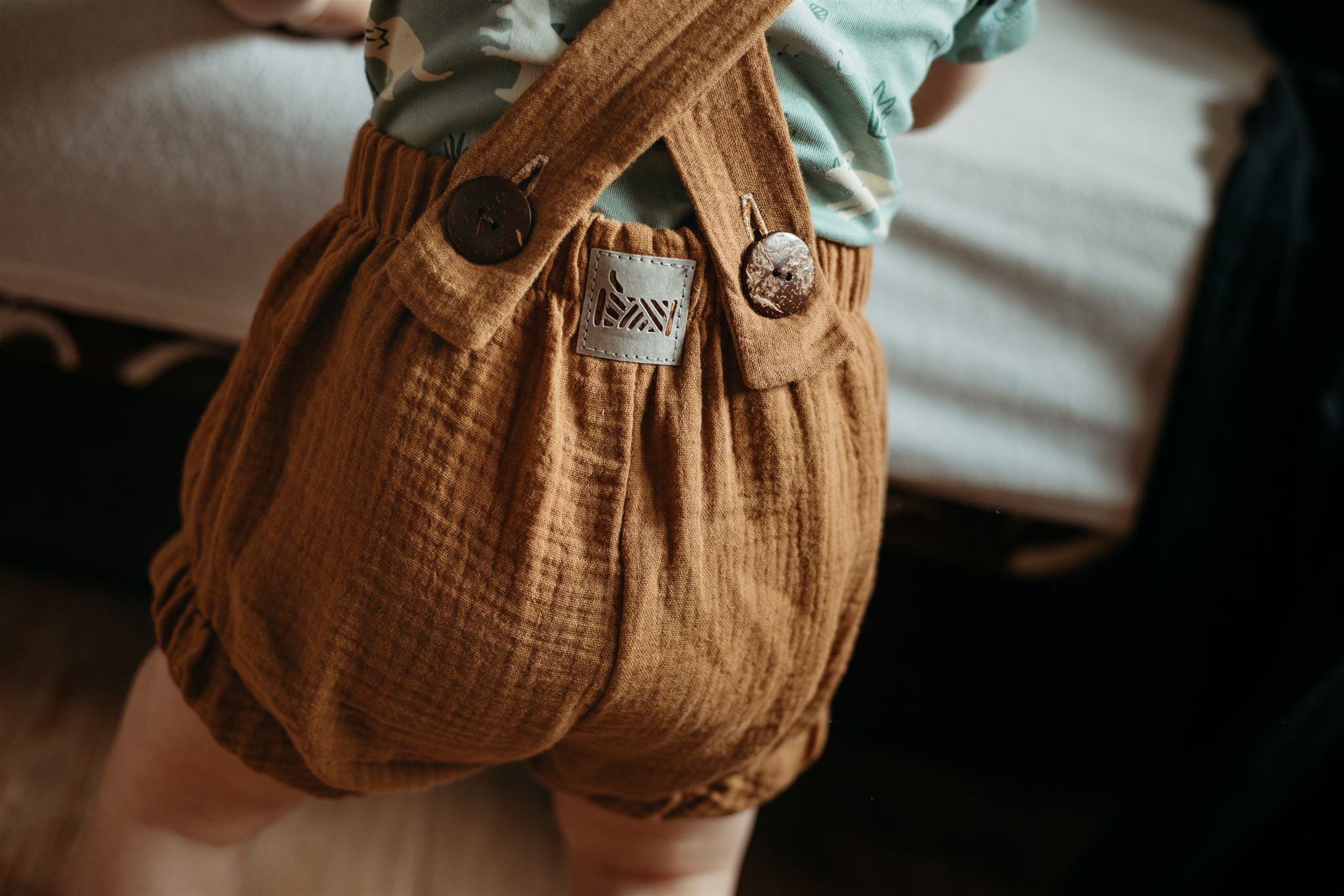 PDF střih na dětské šortky s laclem na knoflíčky "Joss"