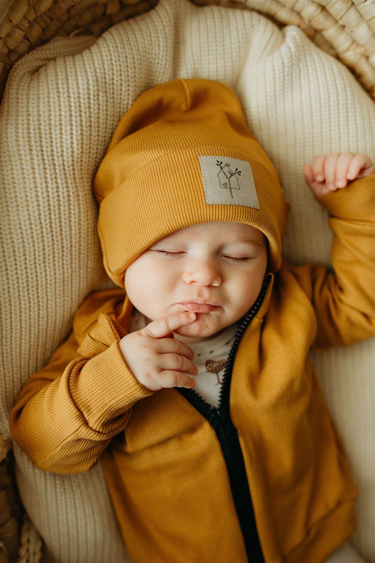 Set střihů mikina, čepice, dupačky, capáčky Little Baby
