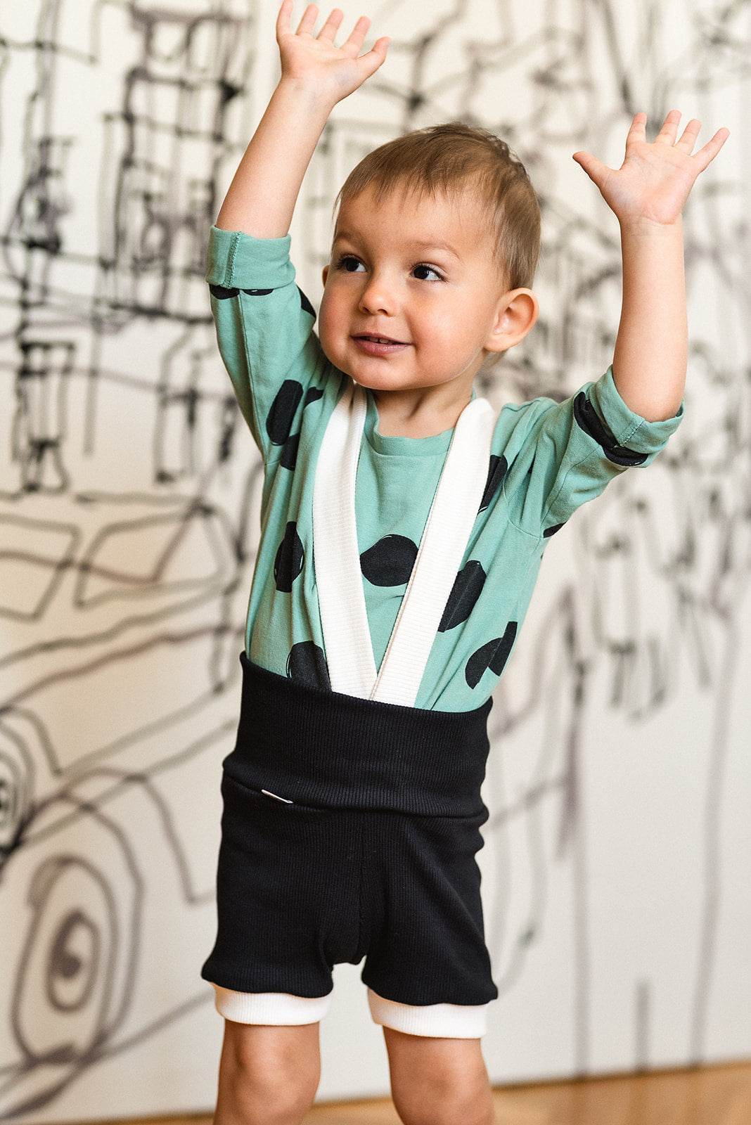 PDF střih na dětské kraťasy na traky s vysokým pasem "El kraťaso" 56 - 92