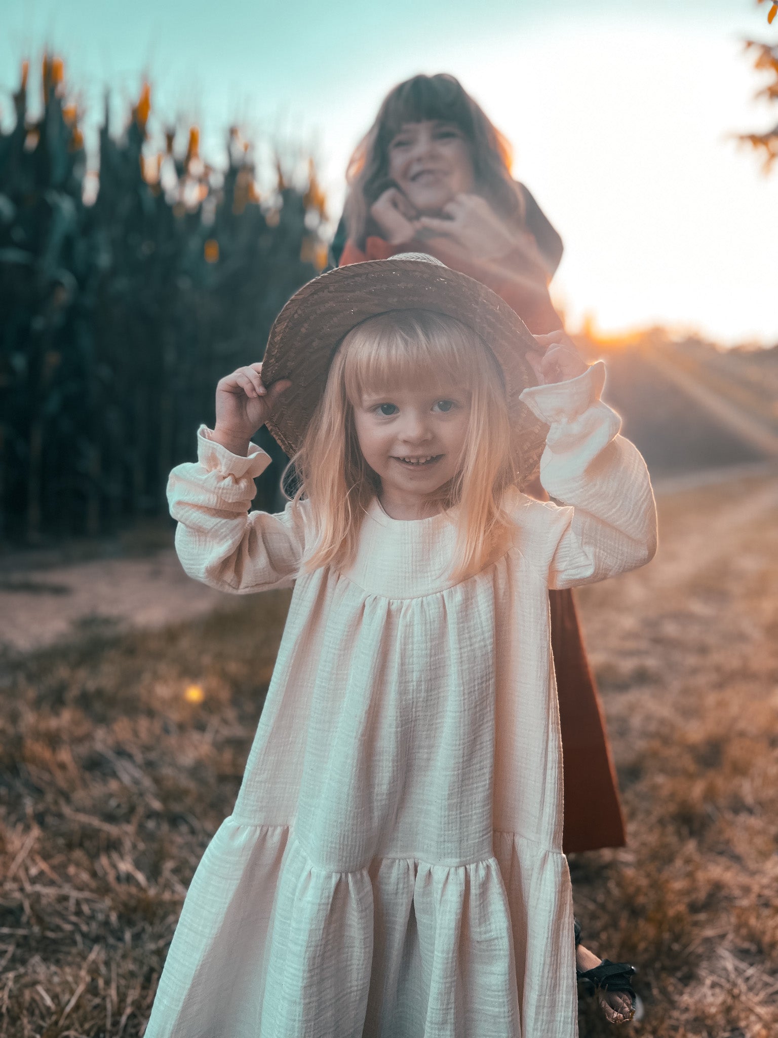 Střih na dětské mušelínové šaty "Romance" - 80 - 134 - Šibabi.cz