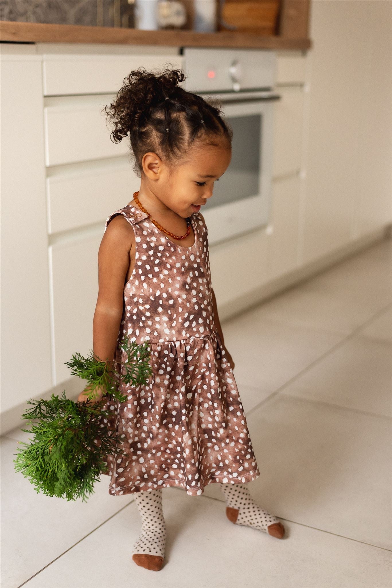 Střih na dětské šaty na traky "Sára" - 62 - 116 - Šibabi.cz