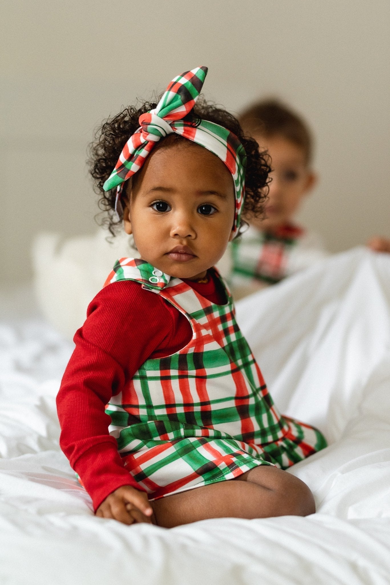 Dětská vázací čelenka Megg - ukázka ušité čelenky pro miminka