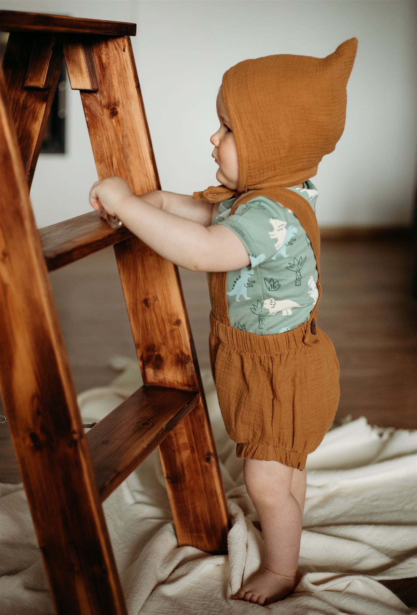 PDF střih na dětské šortky s laclem na knoflíčky "Joss"