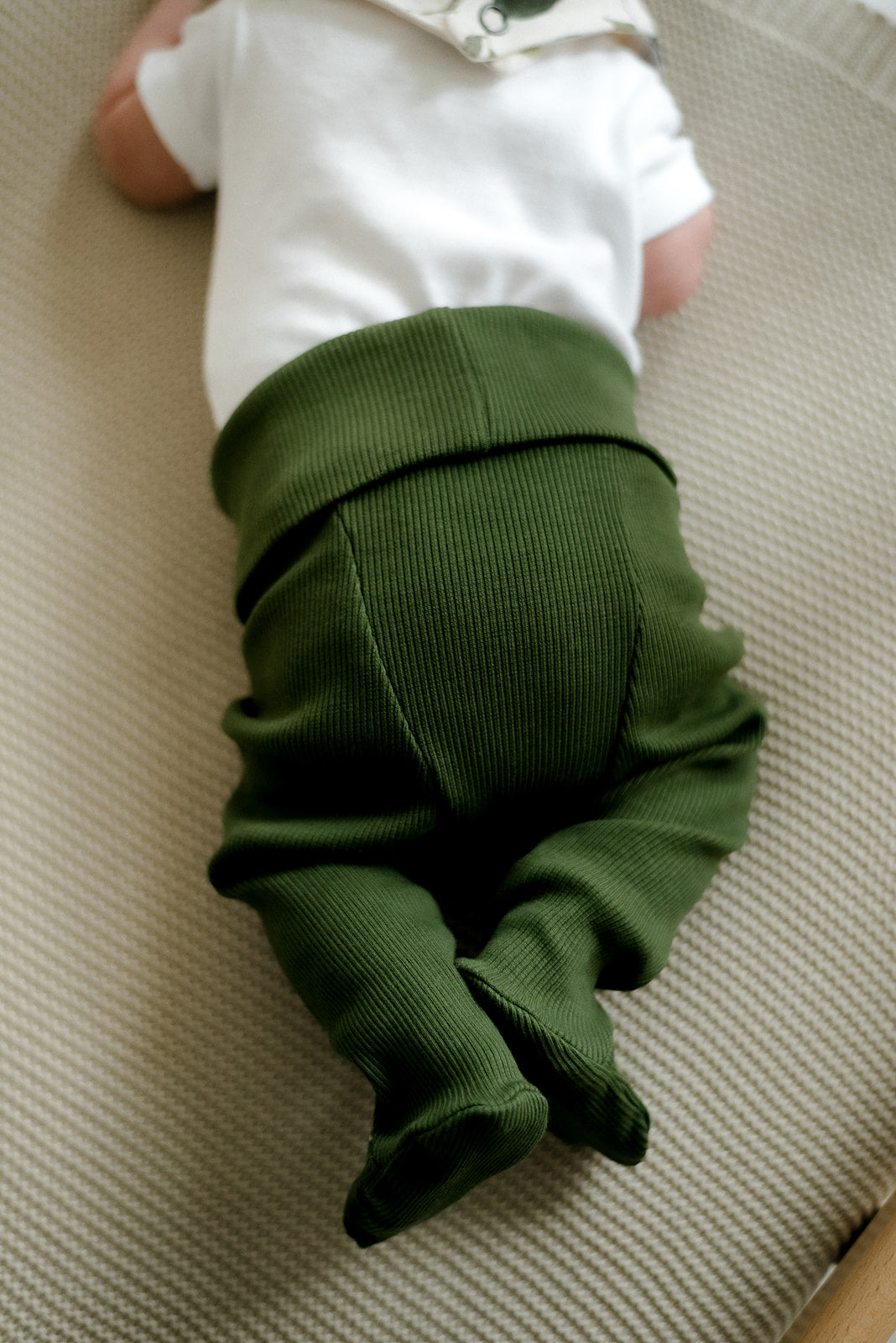 Papírový střih na polodupačky pro miminko "Bebo" - 56 - 86