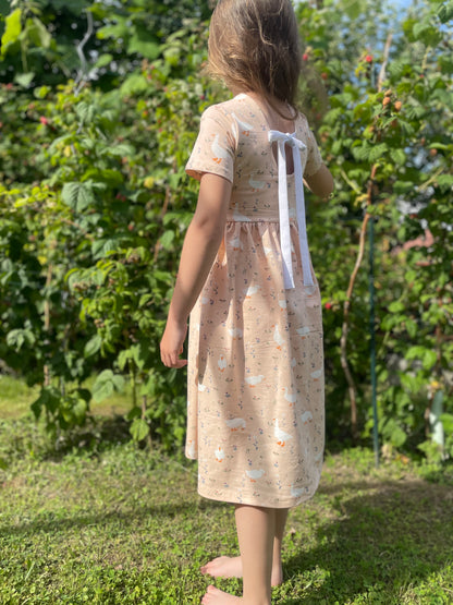 Šaty s odhalenými zády "Kara" 80 - 134- PDF střih