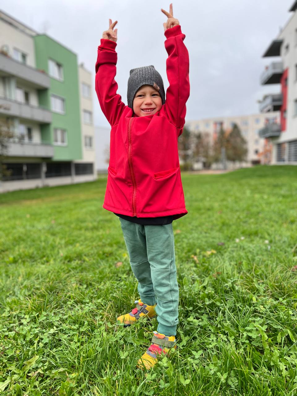 Papírový střih na dětskou softshellovou bundu "EASY" - 80-152